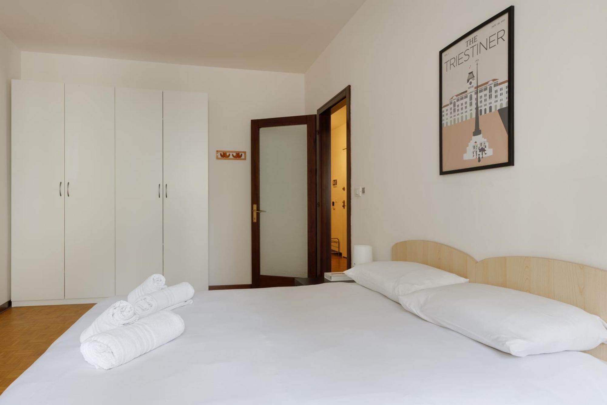 La Casa Di Pasolini, In Centro Con Posto Auto * Trieste